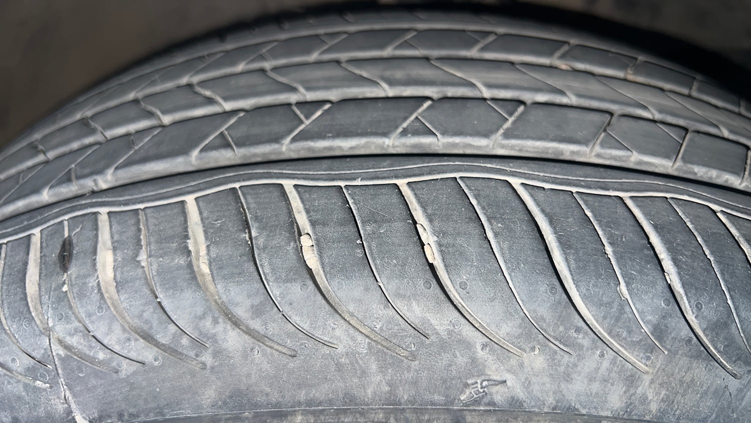 Used 2017 Honda BR-V VX Petrol Petrol Manual tyres RIGHT FRONT TYRE TREAD VIEW