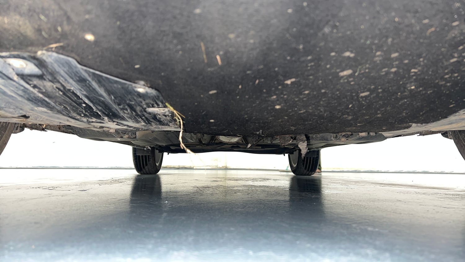 Used 2023 Maruti Suzuki Baleno Zeta MT Petrol Manual extra FRONT LEFT UNDERBODY VIEW