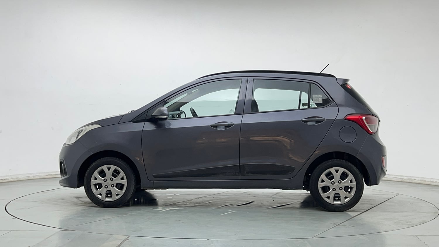Used 2016 Hyundai Grand i10 Sportz 1.2 Kappa VTVT Petrol Manual exterior LEFT SIDE VIEW