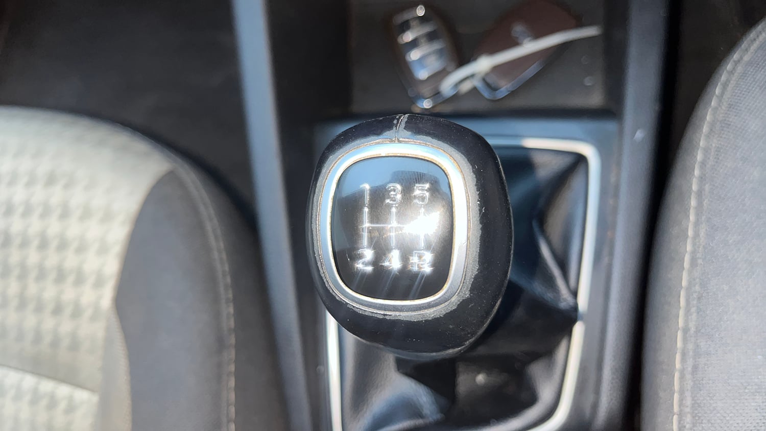 Used 2019 Hyundai Elite i20 Asta 1.2 (O) Petrol Manual interior GEAR  KNOB VIEW