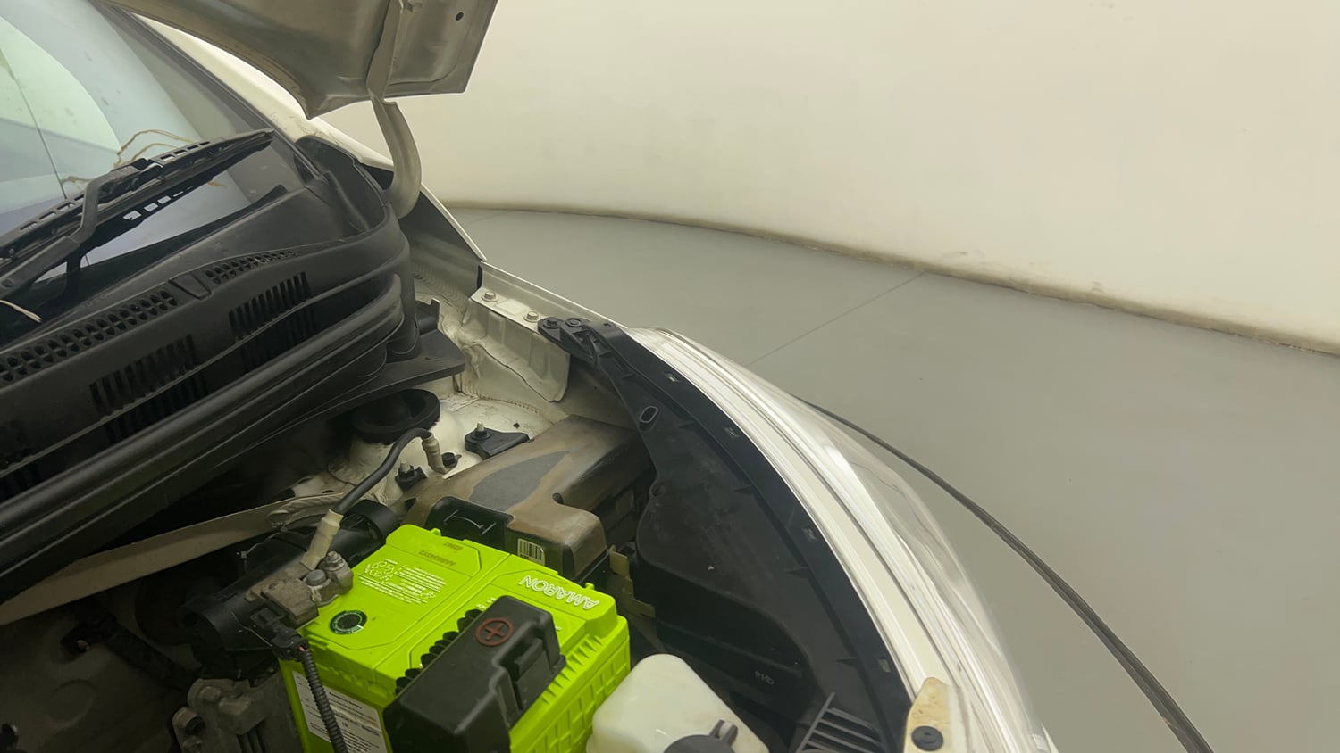 Used 2017 Hyundai Grand i10 Magna AT 1.2 Kappa VTVT Petrol Automatic engine ENGINE LEFT SIDE HINGE & APRON VIEW
