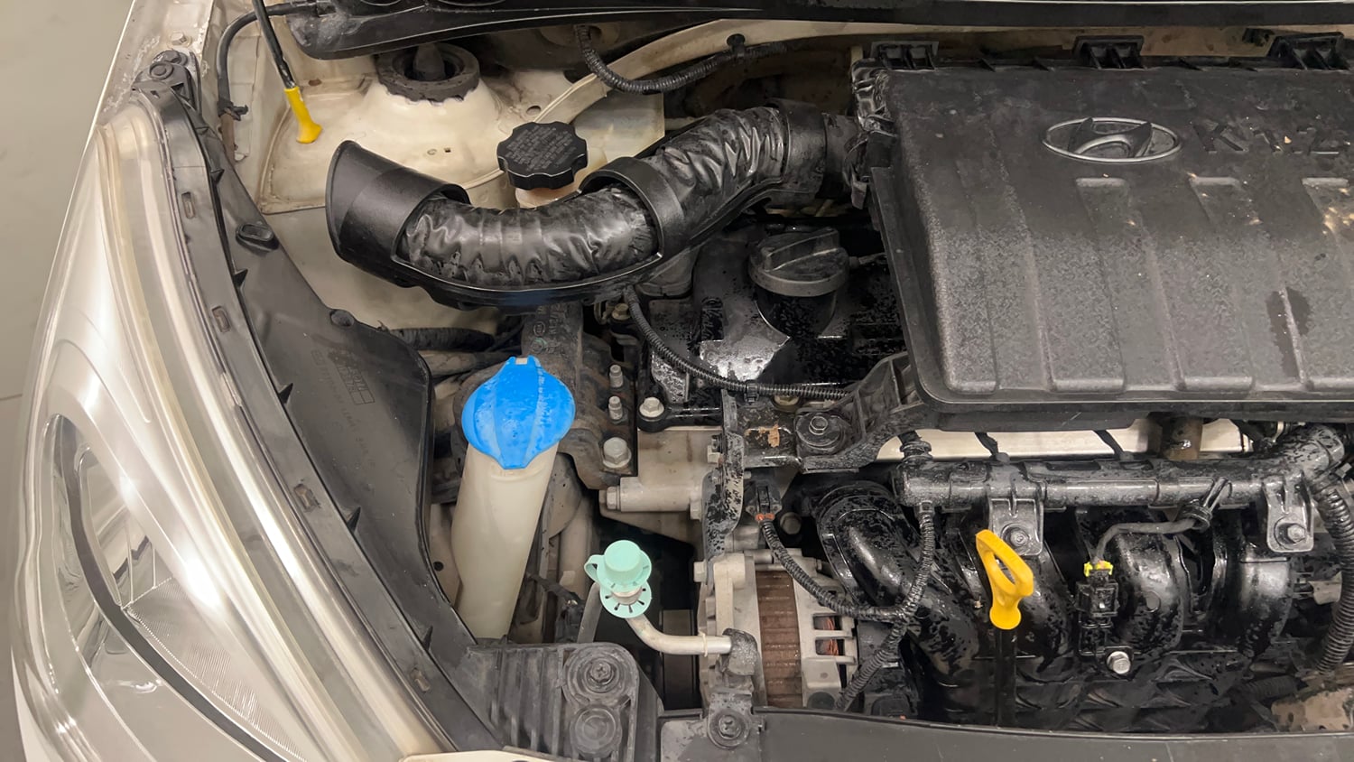 Used 2015 Hyundai Grand i10 Asta AT 1.2 Kappa VTVT Petrol Automatic engine ENGINE RIGHT SIDE VIEW