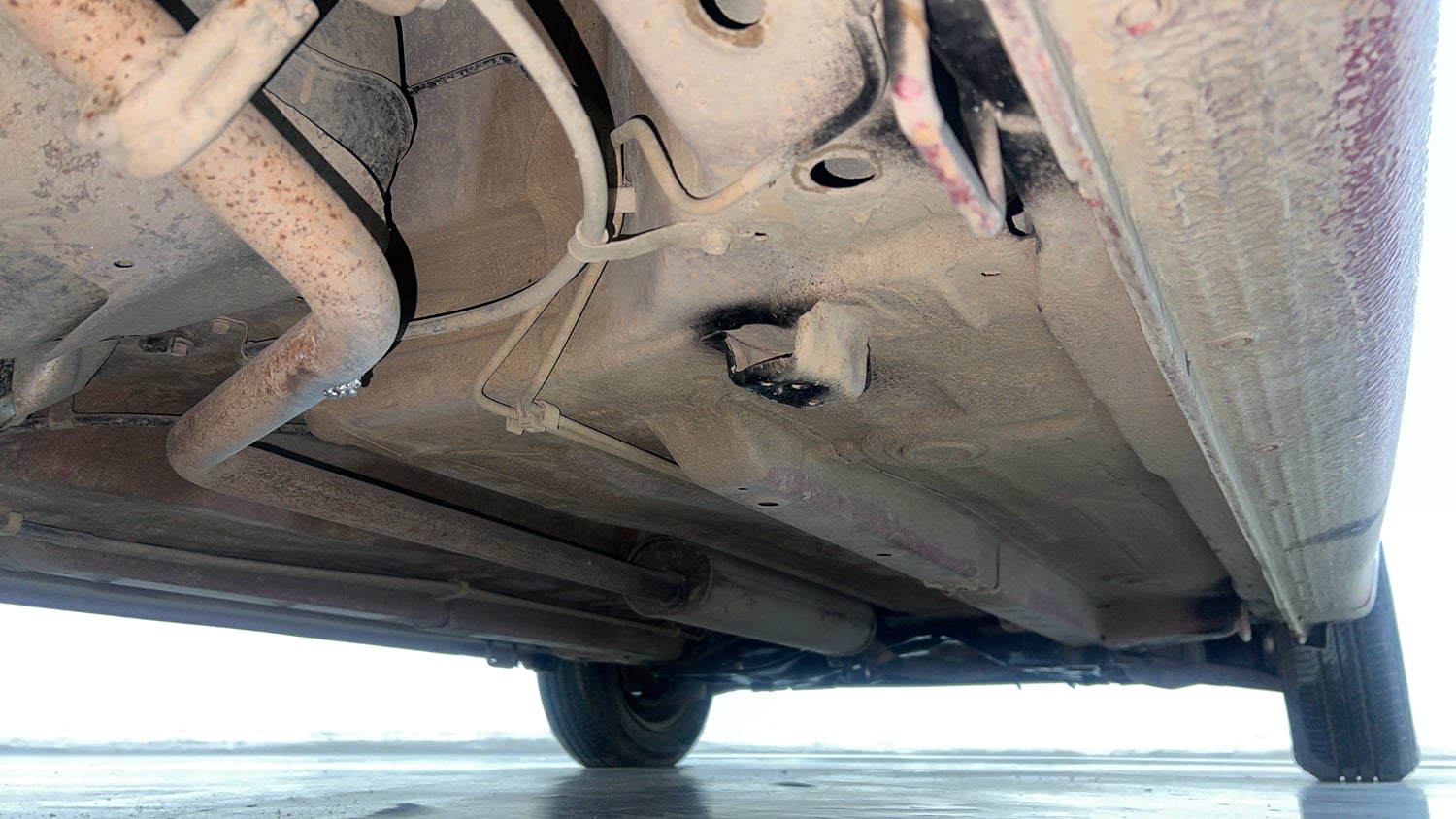 Used 2017 Maruti Suzuki Celerio ZXi AMT Petrol Automatic extra REAR RIGHT UNDERBODY VIEW