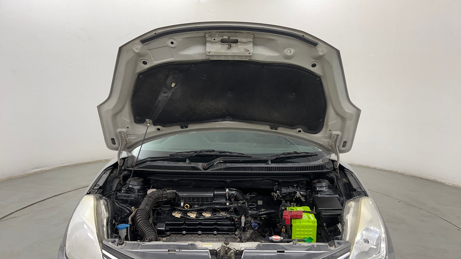 Used 2015 Maruti Suzuki Baleno Zeta 1.2 Petrol Manual engine ENGINE & BONNET OPEN FRONT VIEW