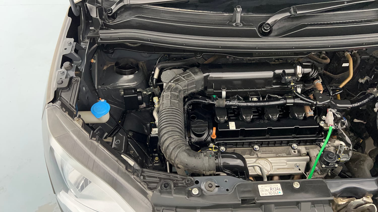 Used 2023 Maruti Suzuki Wagon R ZXI Plus 1.2 Petrol Manual engine ENGINE RIGHT SIDE VIEW