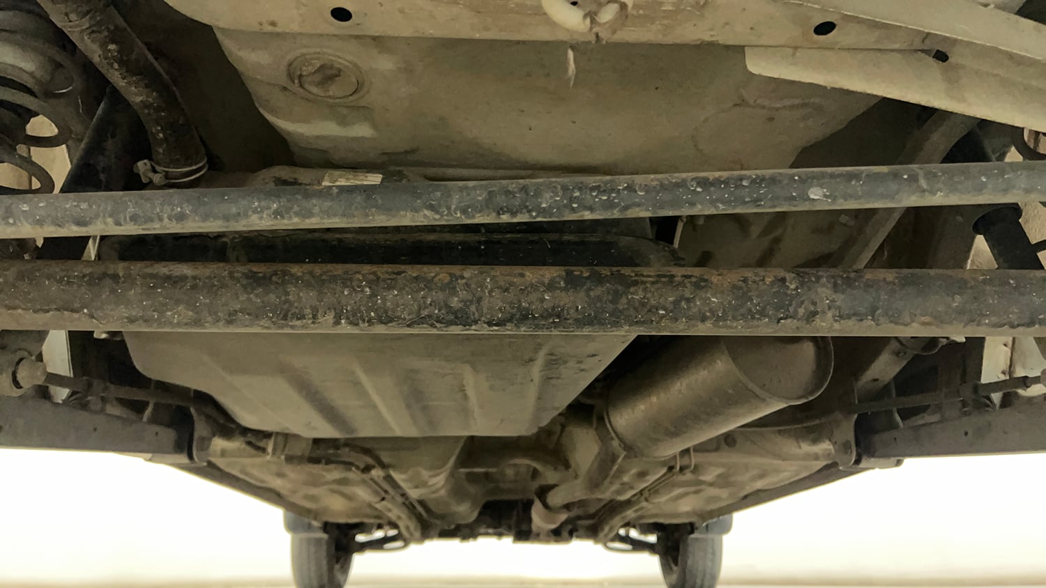 Used 2017 Maruti Suzuki Alto 800 LXi Petrol Manual extra REAR UNDERBODY VIEW (TAKEN FROM REAR)