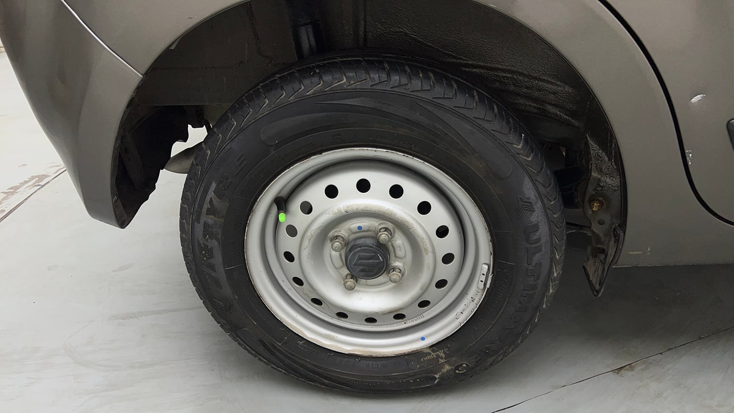 Used 2020 Maruti Suzuki Wagon R LXi (O) 1.0 CNG Cng Manual tyres RIGHT REAR TYRE RIM VIEW