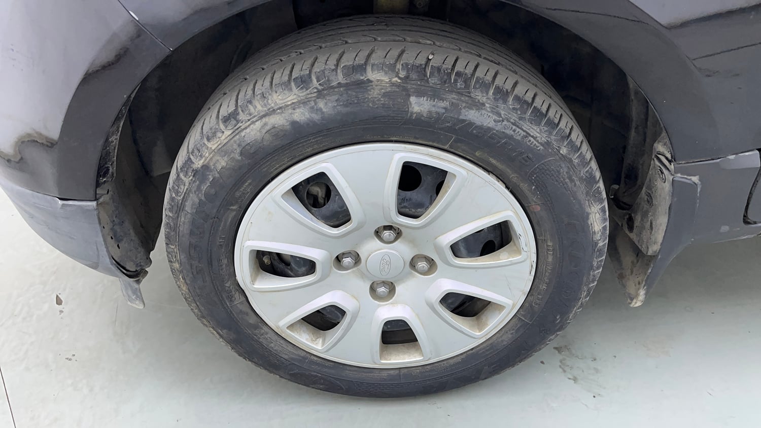 Used 2018 Ford EcoSport Ambiente 1.5L Ti-VCT Petrol Manual tyres LEFT FRONT TYRE RIM VIEW