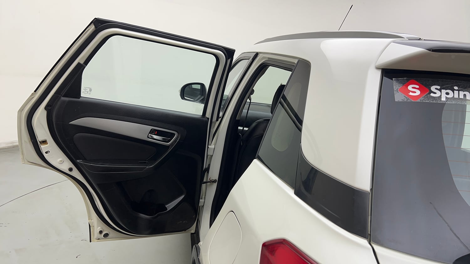 Used 2022 maruti-suzuki Vitara Brezza ZXi Petrol Manual interior LEFT REAR DOOR OPEN VIEW