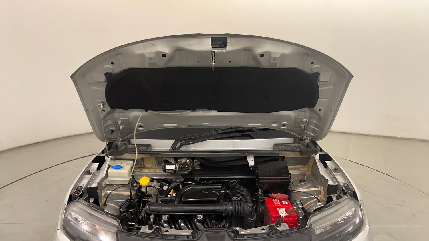 Used 2022 Renault Kwid CLIMBER AMT Petrol Automatic engine ENGINE & BONNET OPEN FRONT VIEW
