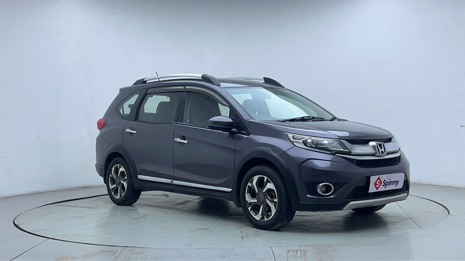 Used 2017 Honda BR-V VX Petrol Petrol Manual exterior RIGHT FRONT CORNER VIEW