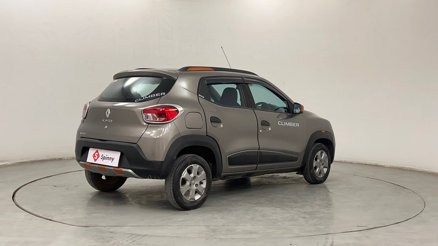 Used 2017 Renault Kwid CLIMBER 1.0 Petrol Manual exterior RIGHT REAR CORNER VIEW