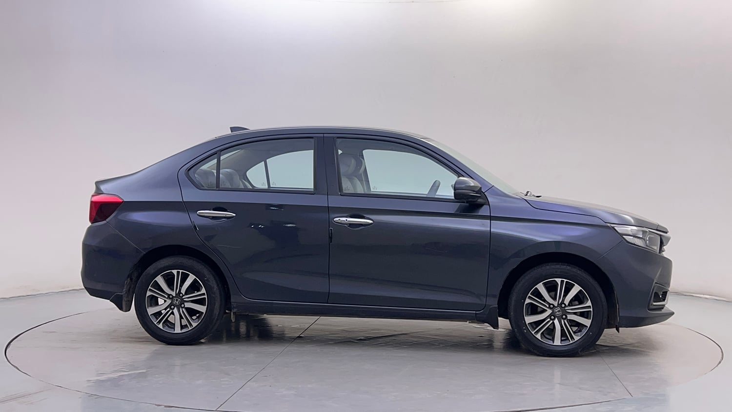 Used 2021 Honda Amaze VX MT 1.5 Diesel Diesel Manual exterior RIGHT SIDE VIEW