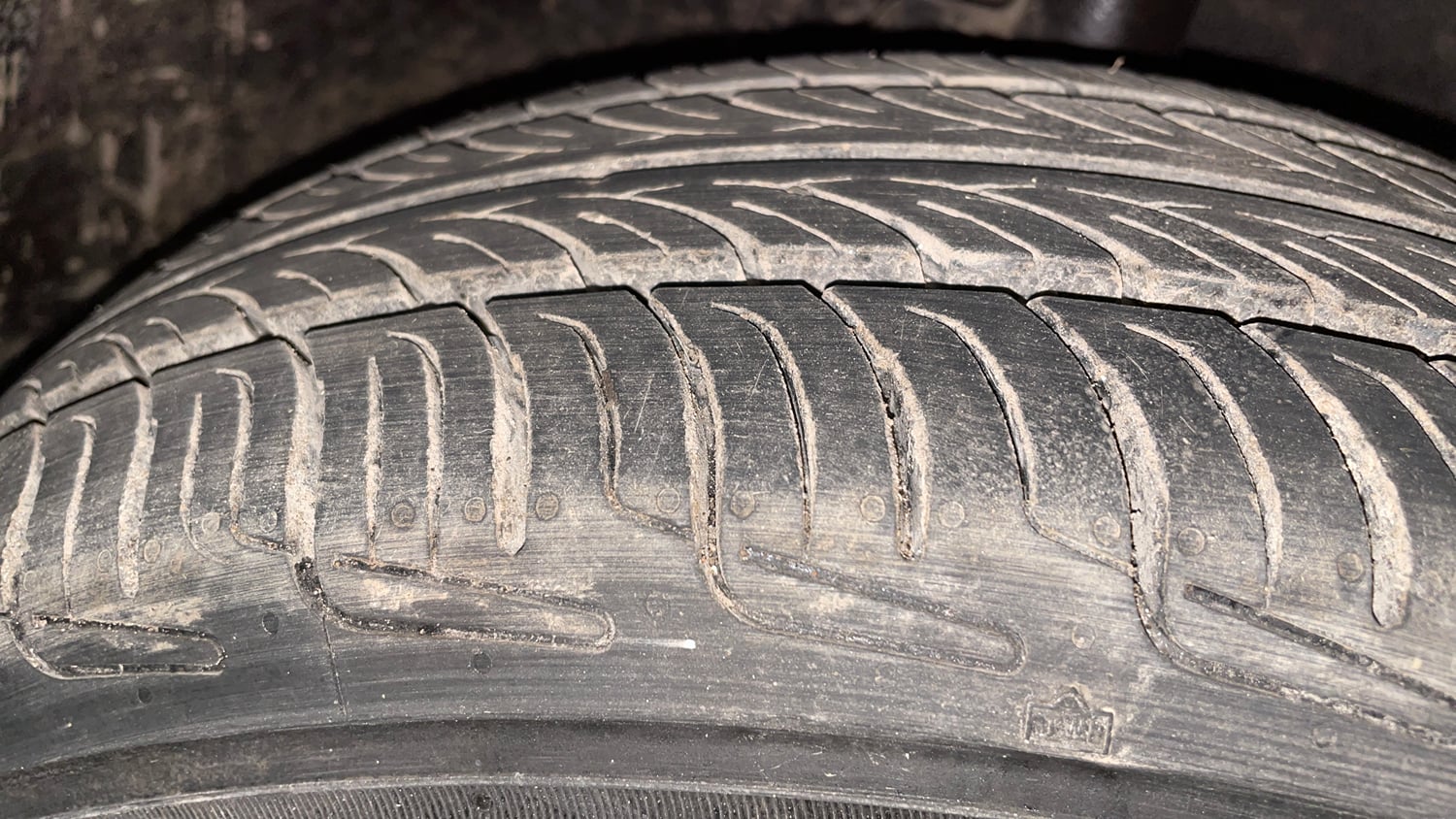 Used 2016 Hyundai Grand i10 Sportz 1.2 Kappa VTVT Petrol Manual tyres RIGHT FRONT TYRE TREAD VIEW