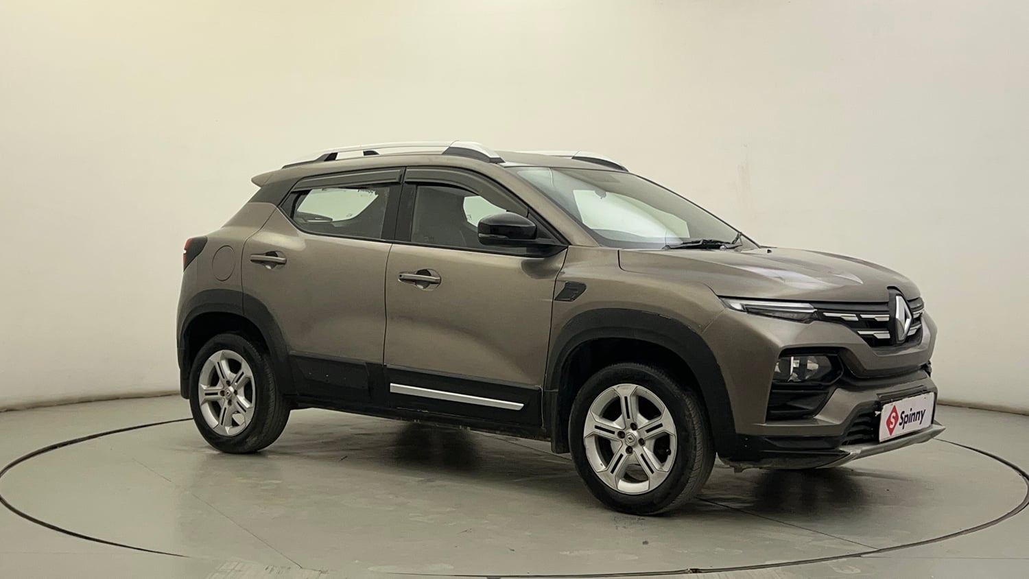 Used 2021 Renault Kiger RXT AMT Petrol Automatic exterior RIGHT FRONT CORNER VIEW