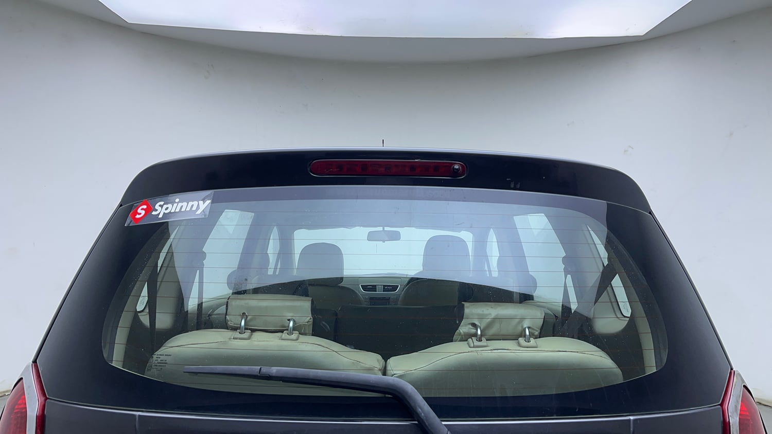 Used 2018 Maruti Suzuki Ertiga ZXI Petrol Manual exterior BACK WINDSHIELD VIEW