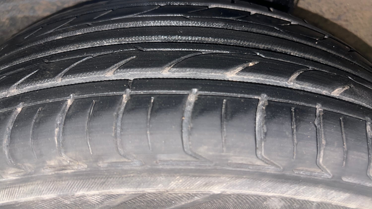 Used 2021 Honda Amaze VX MT 1.5 Diesel Diesel Manual tyres LEFT REAR TYRE TREAD VIEW