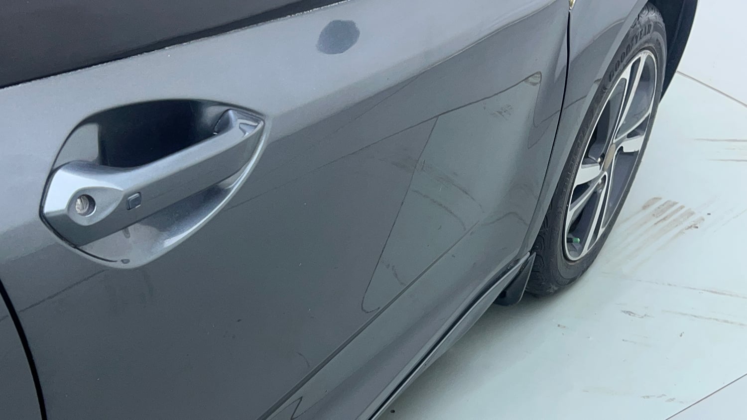 Used 2023 Tata Altroz XZA Plus Petrol Petrol Automatic dents MINOR SCRATCH