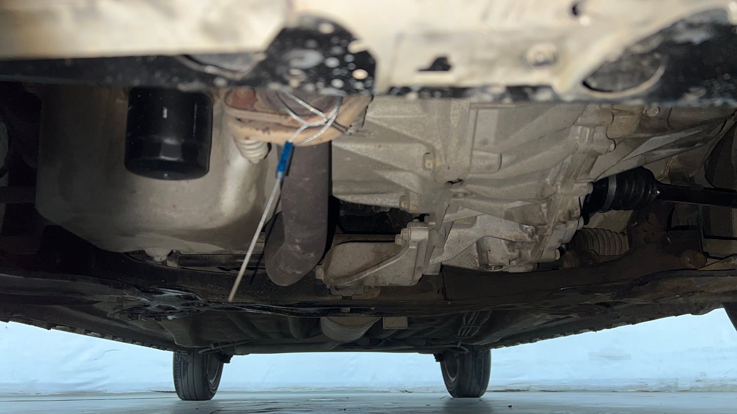 Used 2020 Maruti Suzuki Ignis Alpha 1.2 AMT Petrol Automatic extra FRONT LEFT UNDERBODY VIEW