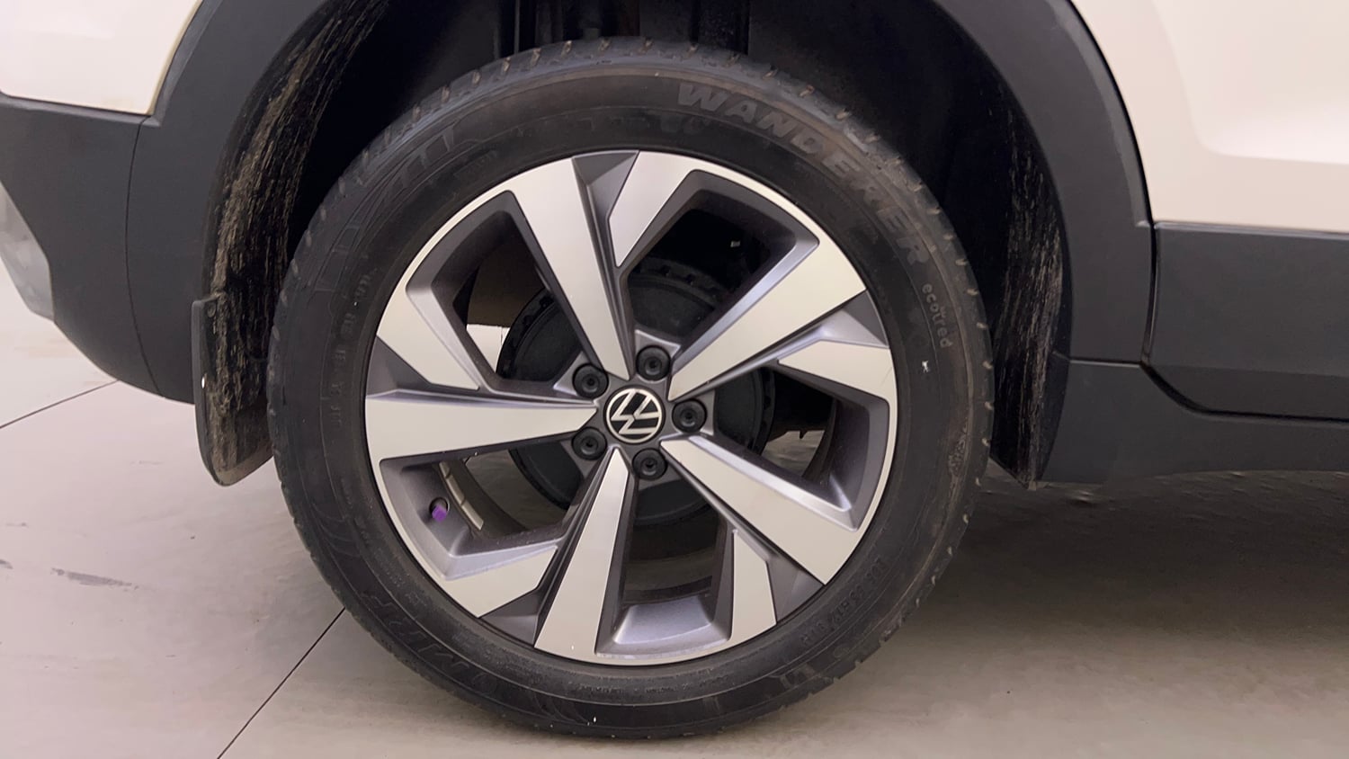 Used 2022 Volkswagen Taigun Topline 1.0 TSI AT Petrol Automatic tyres RIGHT REAR TYRE RIM VIEW