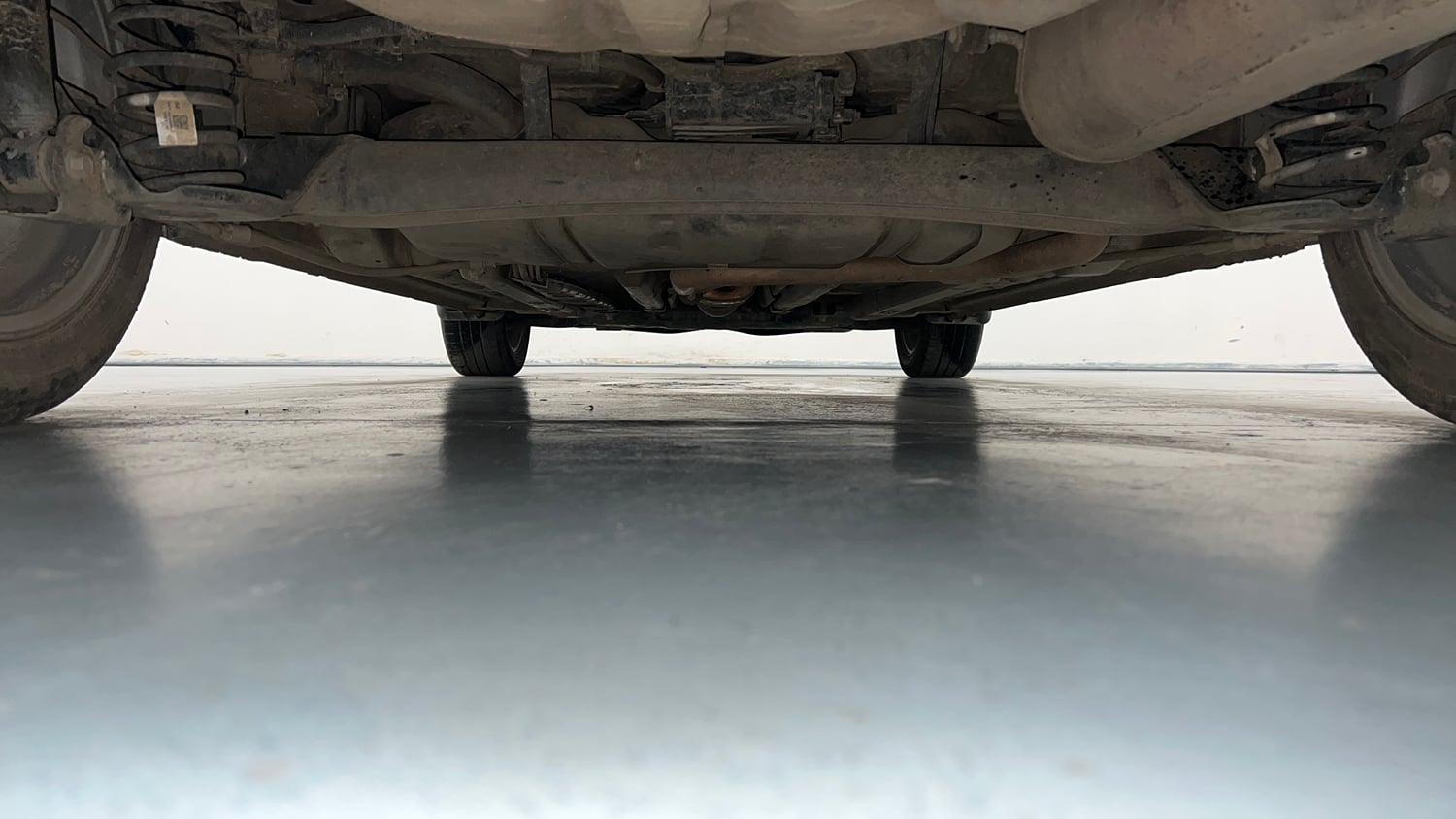 Used 2022 Hyundai Verna SX 1.5 MPi Petrol Manual extra REAR UNDERBODY VIEW (TAKEN FROM REAR)