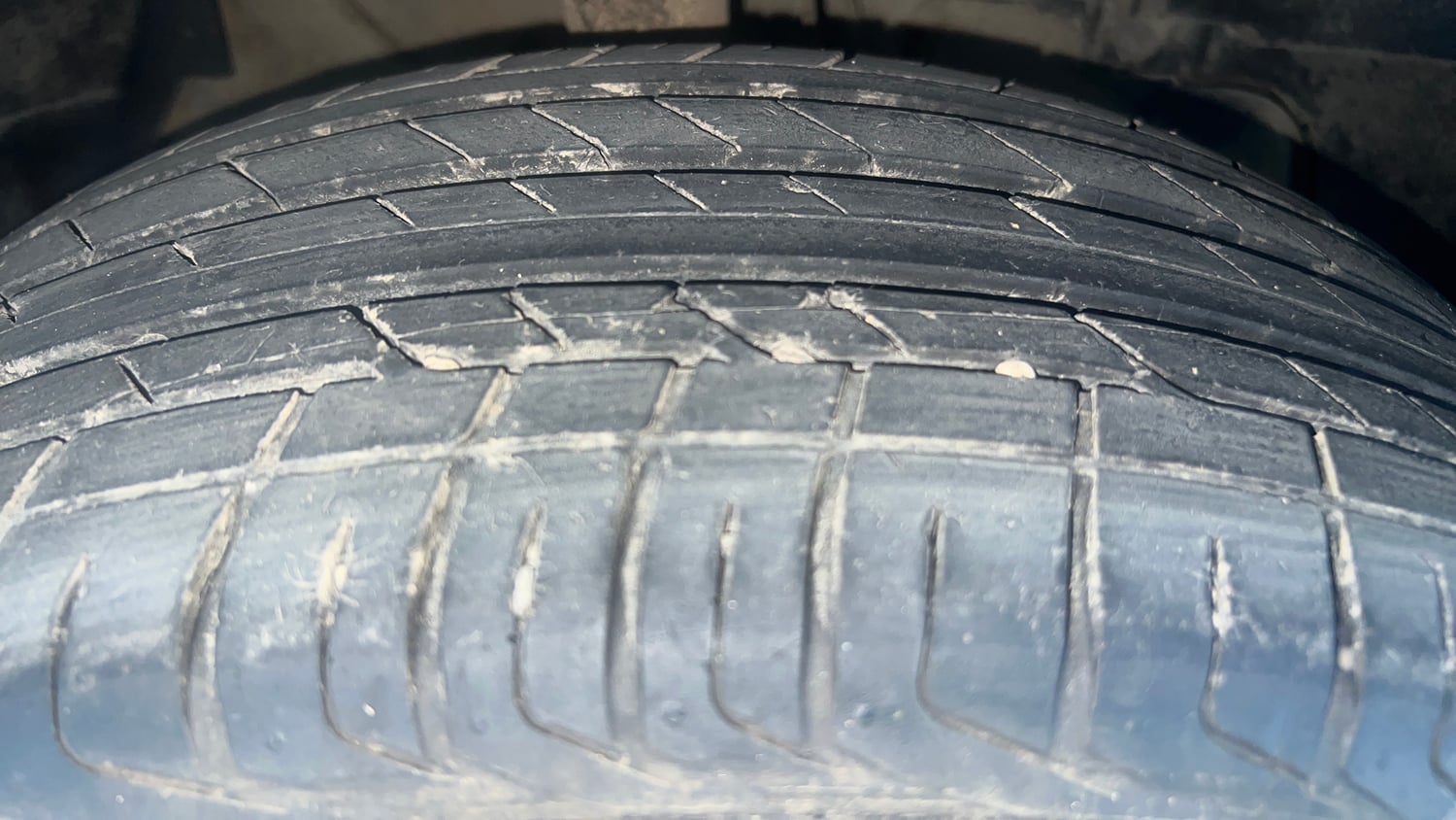 Used 2019 Tata Nexon XZA Plus Petrol Petrol Automatic tyres RIGHT FRONT TYRE TREAD VIEW