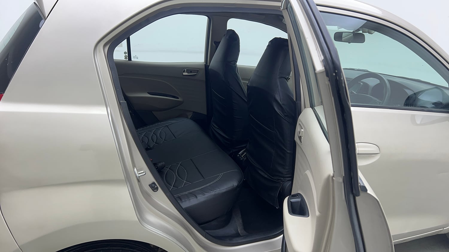 Used 2020 Hyundai Santro Asta Petrol Manual interior RIGHT SIDE REAR DOOR CABIN VIEW
