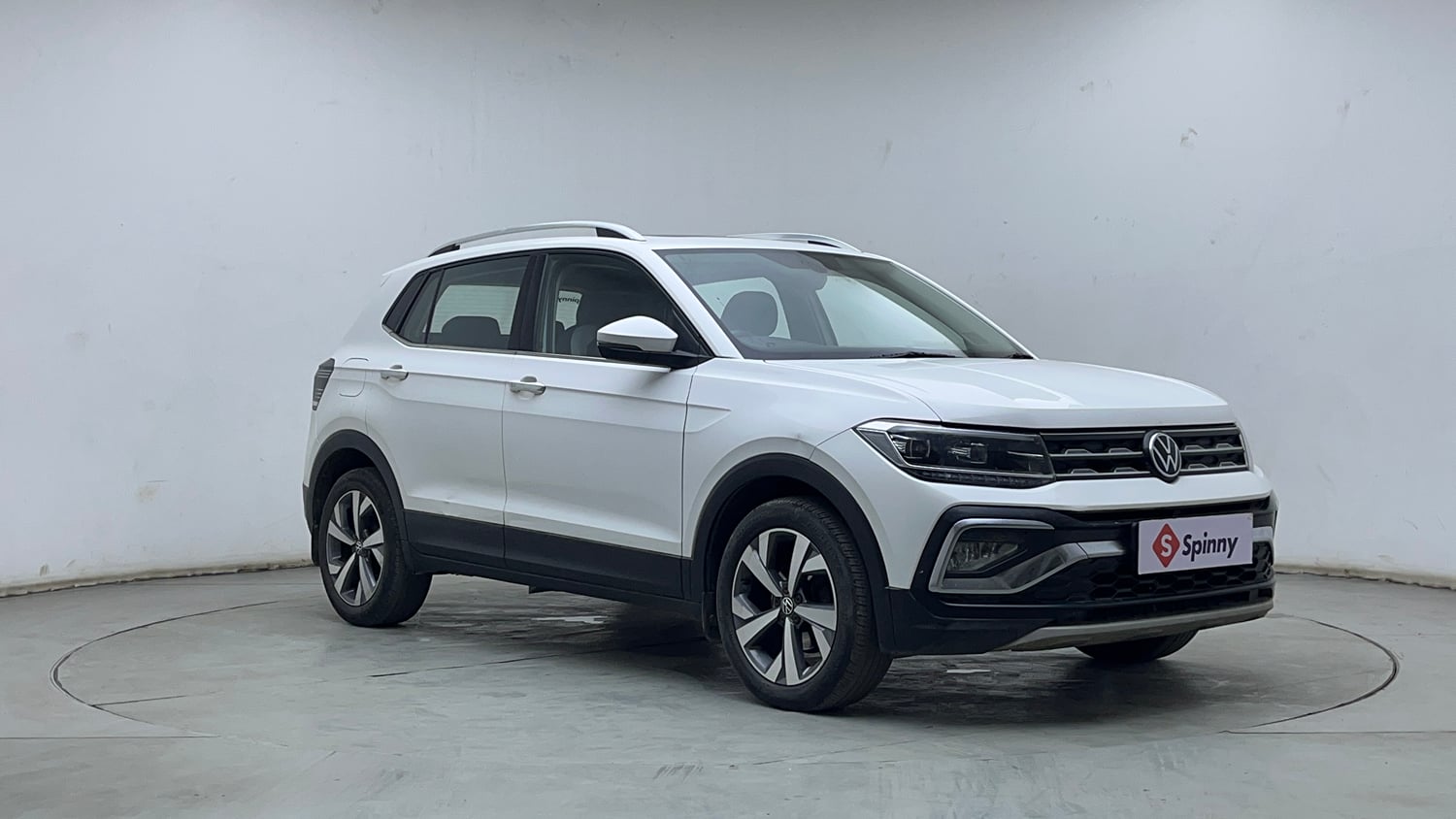 Used 2023 Volkswagen Taigun Topline 1.0 TSI AT Petrol Automatic exterior RIGHT FRONT CORNER VIEW