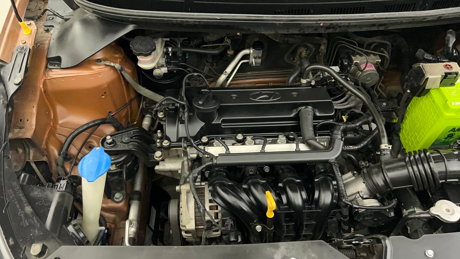 Used 2016 Hyundai i20 Active 1.2 S Petrol Manual engine ENGINE RIGHT SIDE VIEW
