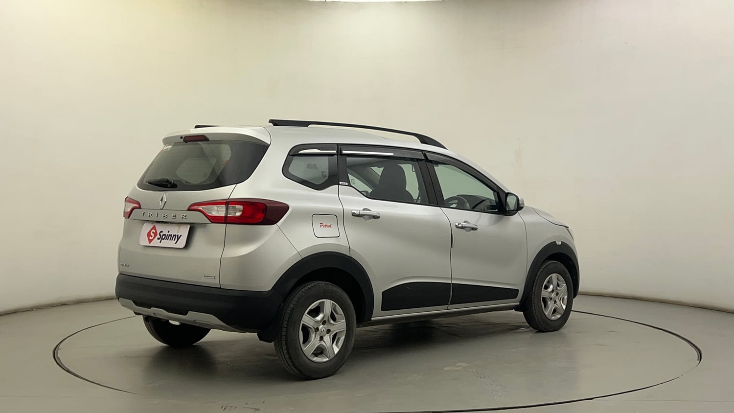Used 2019 Renault Triber RXZ Petrol Manual exterior RIGHT REAR CORNER VIEW