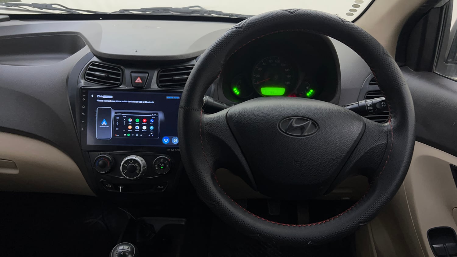 Used 2014 Hyundai Eon Era + Petrol Manual interior STEERING VIEW