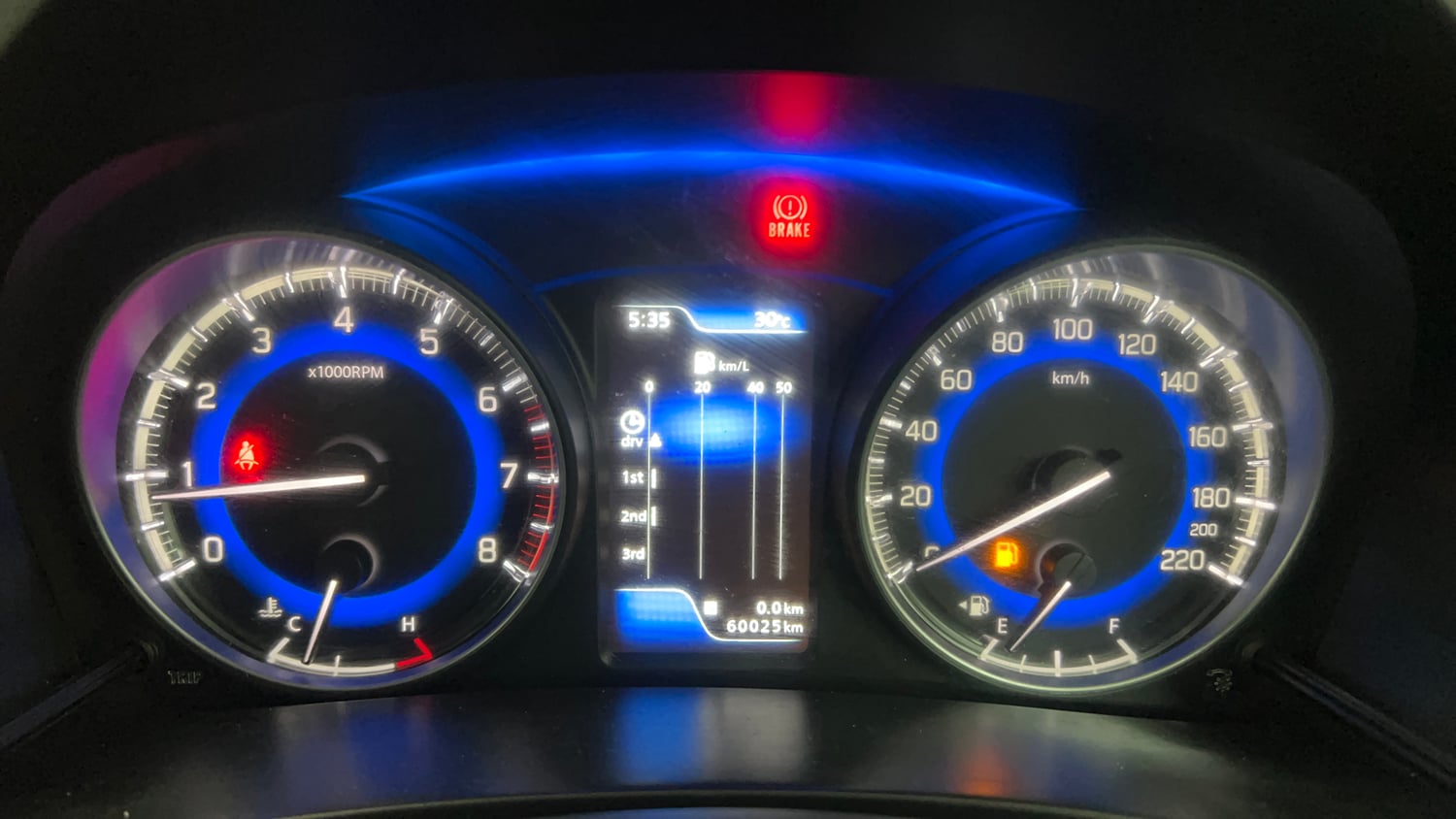 Used 2015 Maruti Suzuki Baleno Zeta 1.2 Petrol Manual interior CLUSTERMETER VIEW