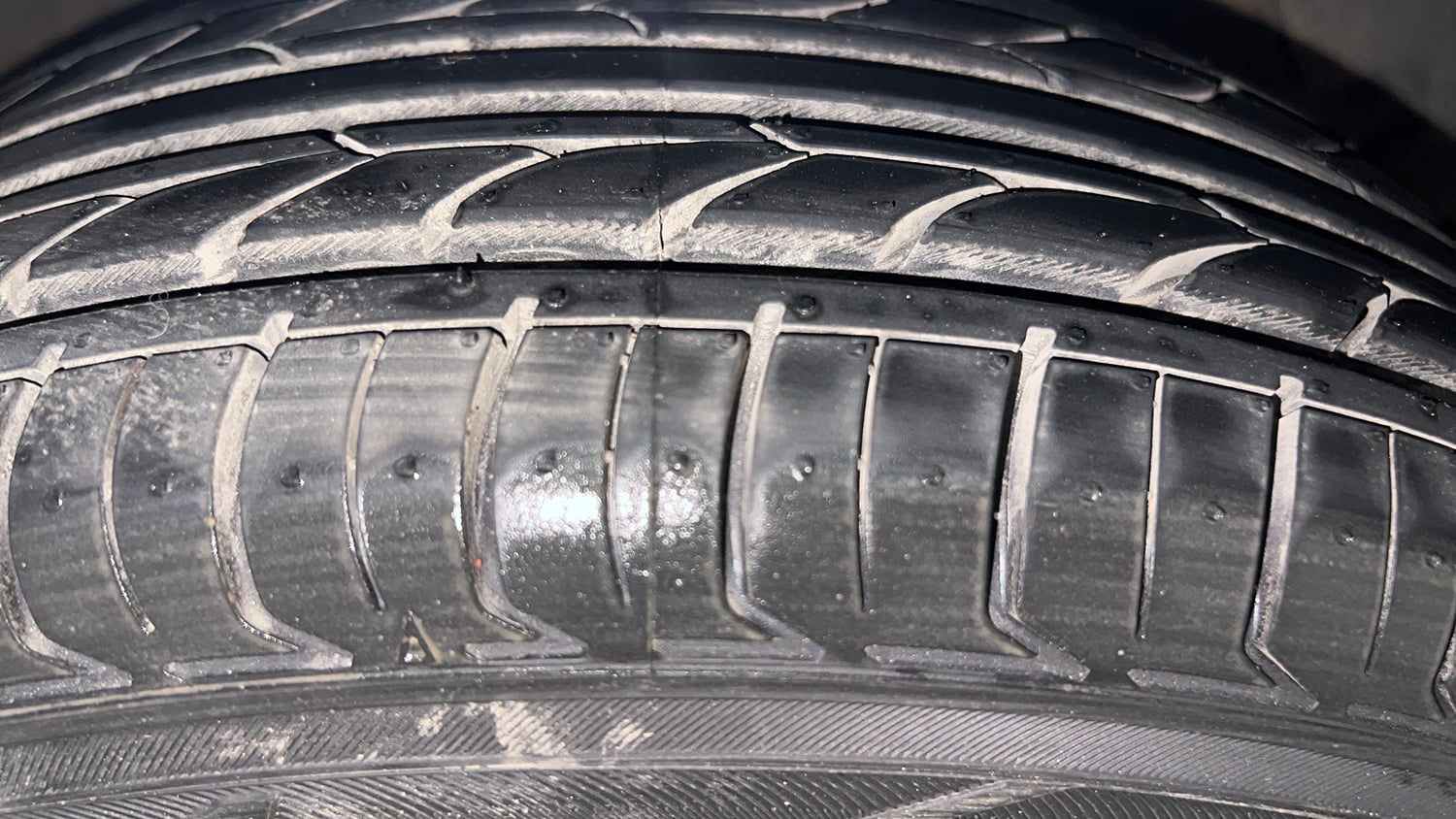 Used 2019 Hyundai Grand i10 Sportz 1.2 Kappa VTVT Petrol Manual tyres RIGHT FRONT TYRE TREAD VIEW