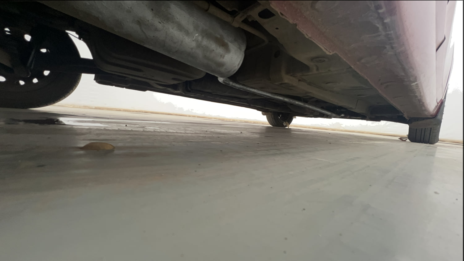 Used 2015 Hyundai Eon Magna + Petrol Manual extra REAR RIGHT UNDERBODY VIEW