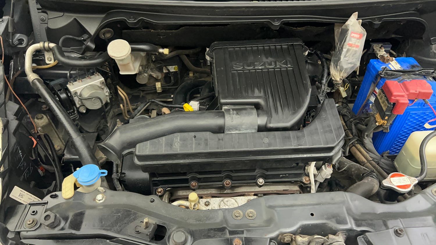 Used 2015 Maruti Suzuki Ertiga VXI CNG (Outside Fitted) Cng Manual engine ENGINE RIGHT SIDE VIEW