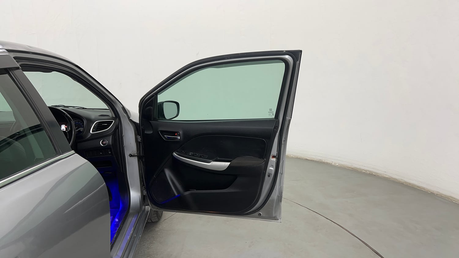 Used 2015 Maruti Suzuki Baleno Zeta 1.2 Petrol Manual interior RIGHT FRONT DOOR OPEN VIEW