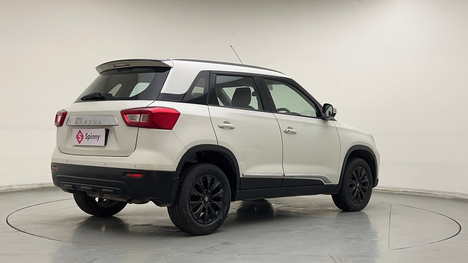 Used 2022 maruti-suzuki Vitara Brezza ZXi Petrol Manual exterior RIGHT REAR CORNER VIEW