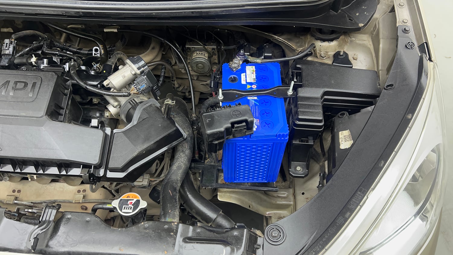 Used 2020 Hyundai Santro Asta Petrol Manual engine ENGINE LEFT SIDE VIEW