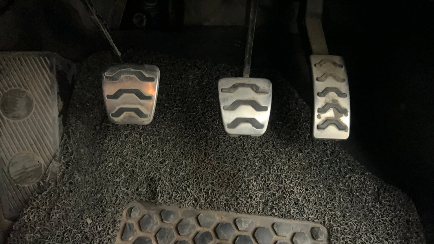 Used 2016 Hyundai i20 Active 1.2 S Petrol Manual interior PEDALS VIEW
