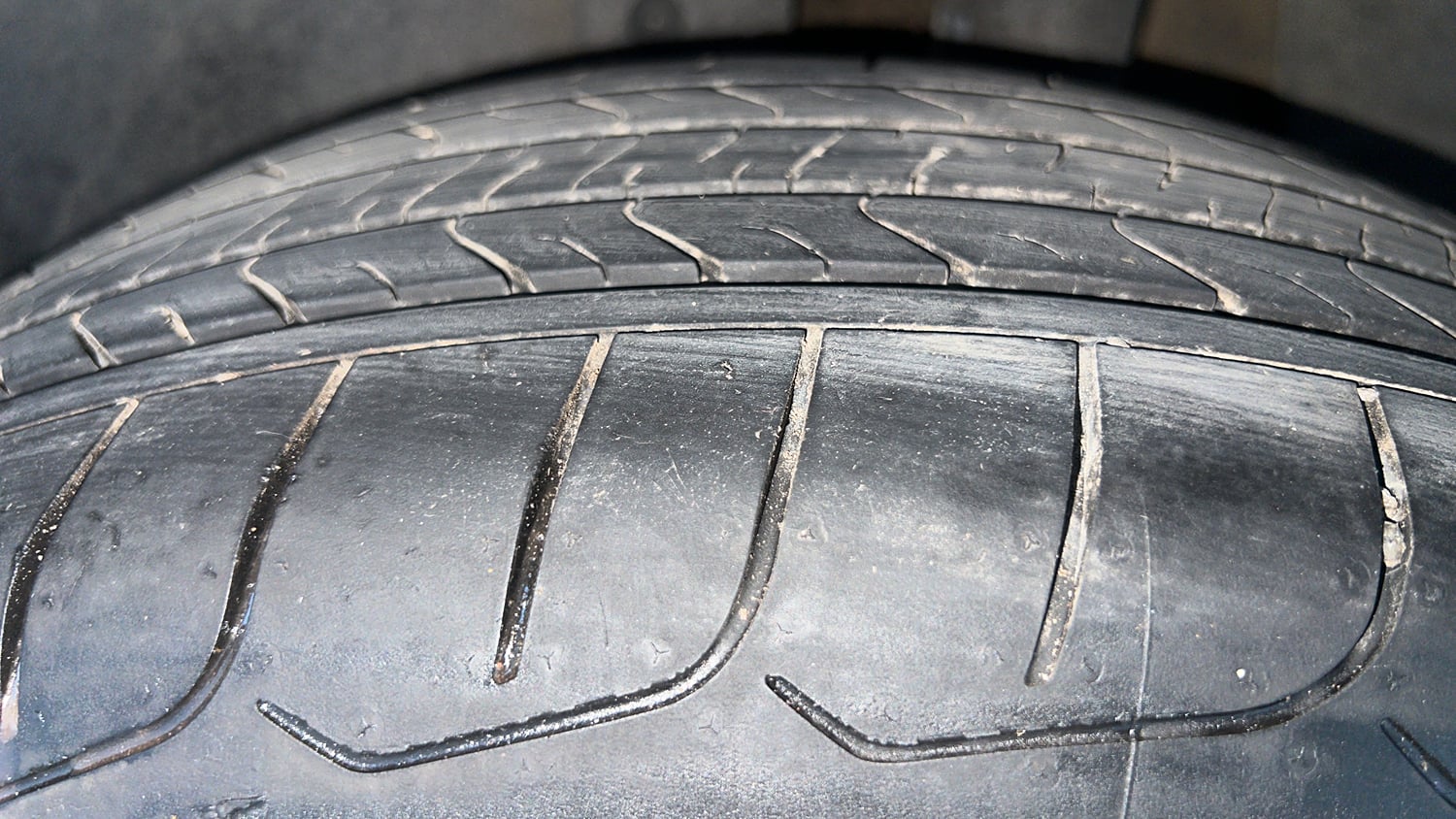 Used 2018 Hyundai Creta SX Plus 1.6  Petrol Petrol Manual tyres LEFT REAR TYRE TREAD VIEW