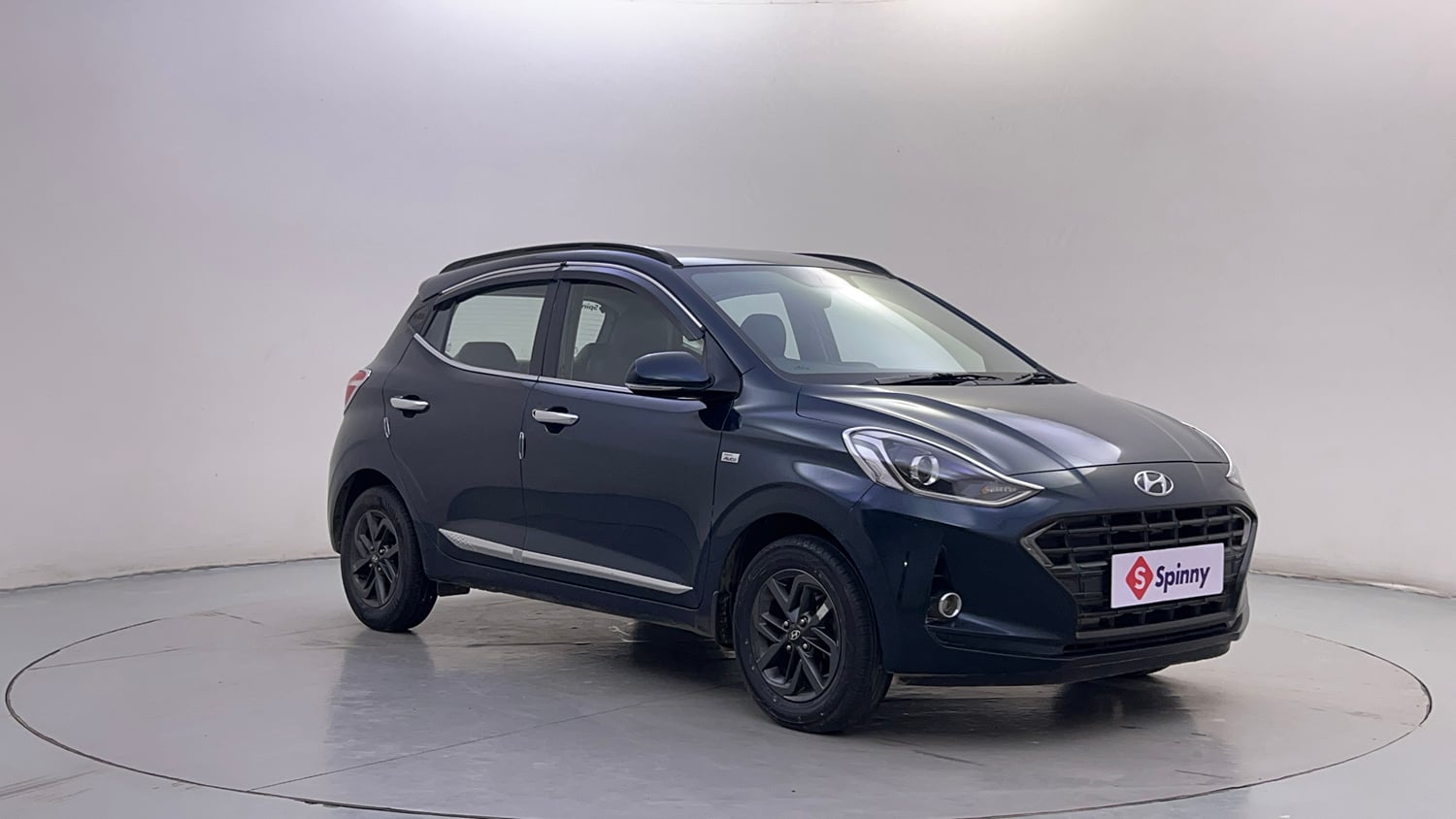 Used 2021 Hyundai Grand i10 Nios Sportz AMT 1.2 Kappa VTVT Petrol Automatic exterior RIGHT FRONT CORNER VIEW
