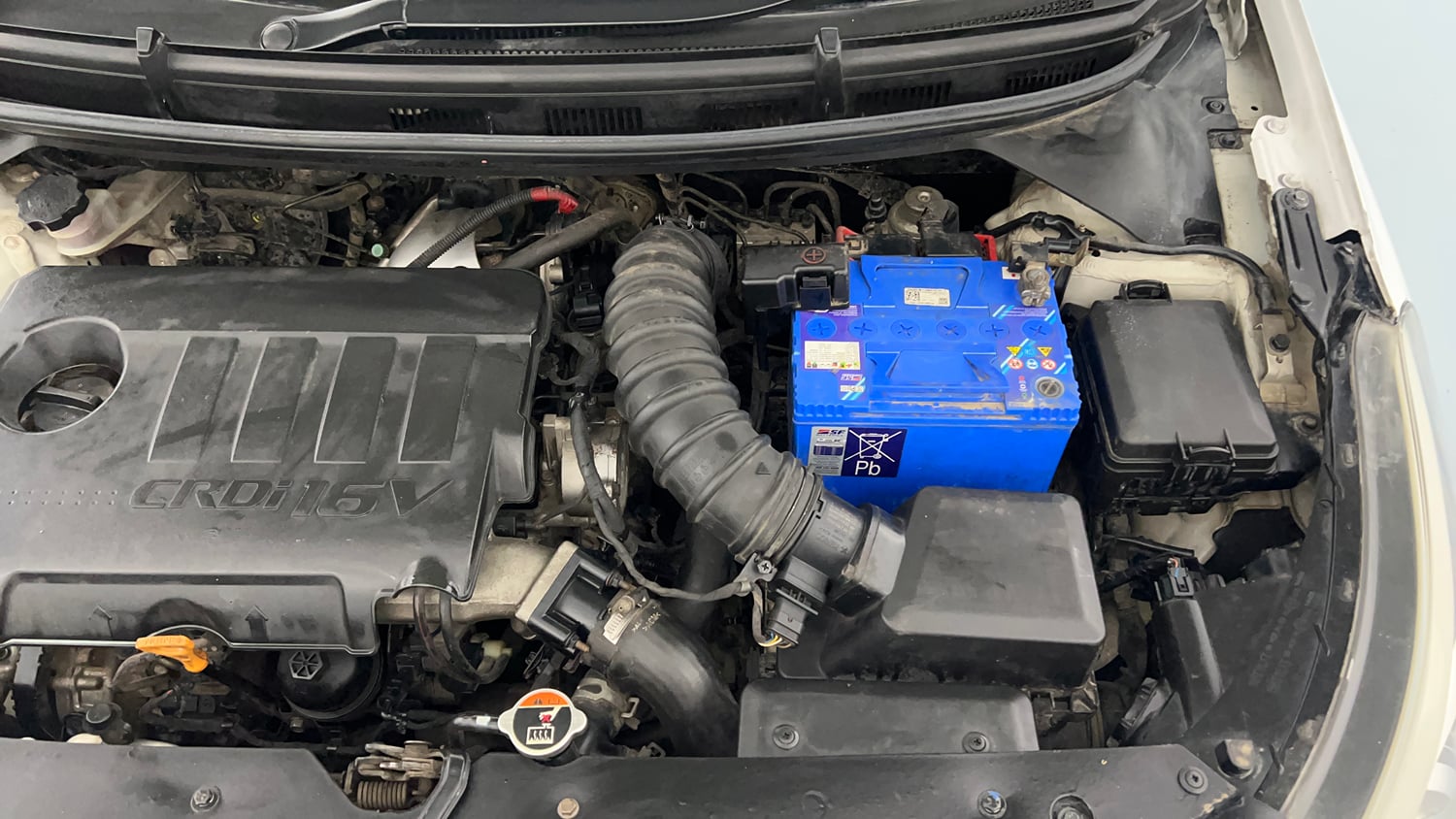 Used 2017 Hyundai Elite i20 Asta 1.4 CRDI (O) Diesel Manual engine ENGINE LEFT SIDE VIEW