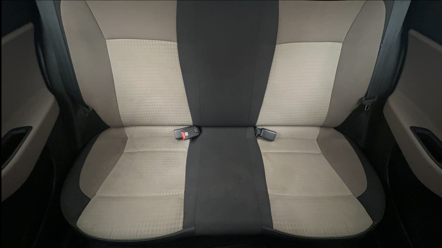 Used 2020 Hyundai Elite i20 Magna Plus 1.2 Petrol Manual interior REAR SEAT CONDITION VIEW