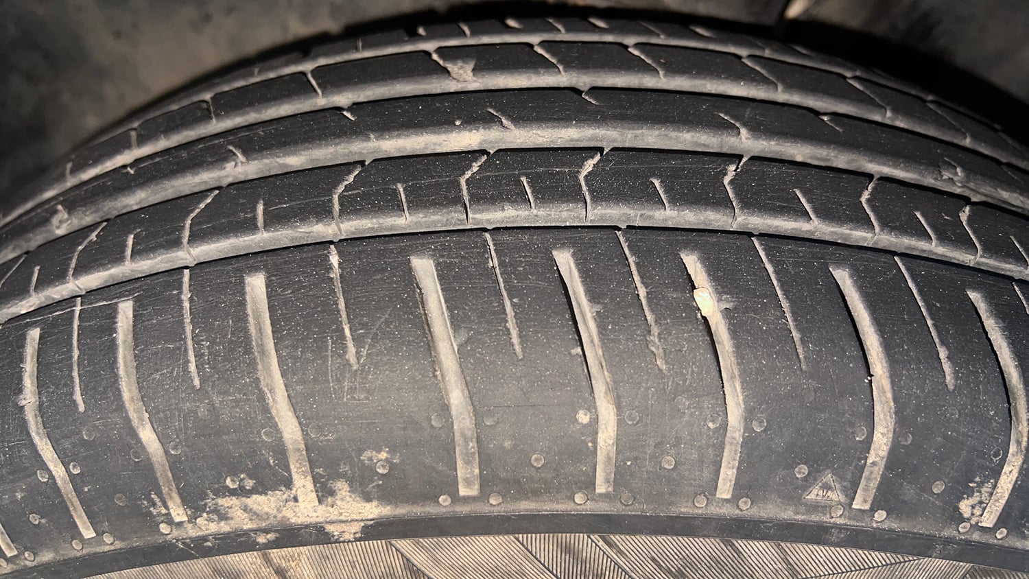 Used 2024 Tata Punch Pure MT Petrol Manual tyres LEFT FRONT TYRE TREAD VIEW