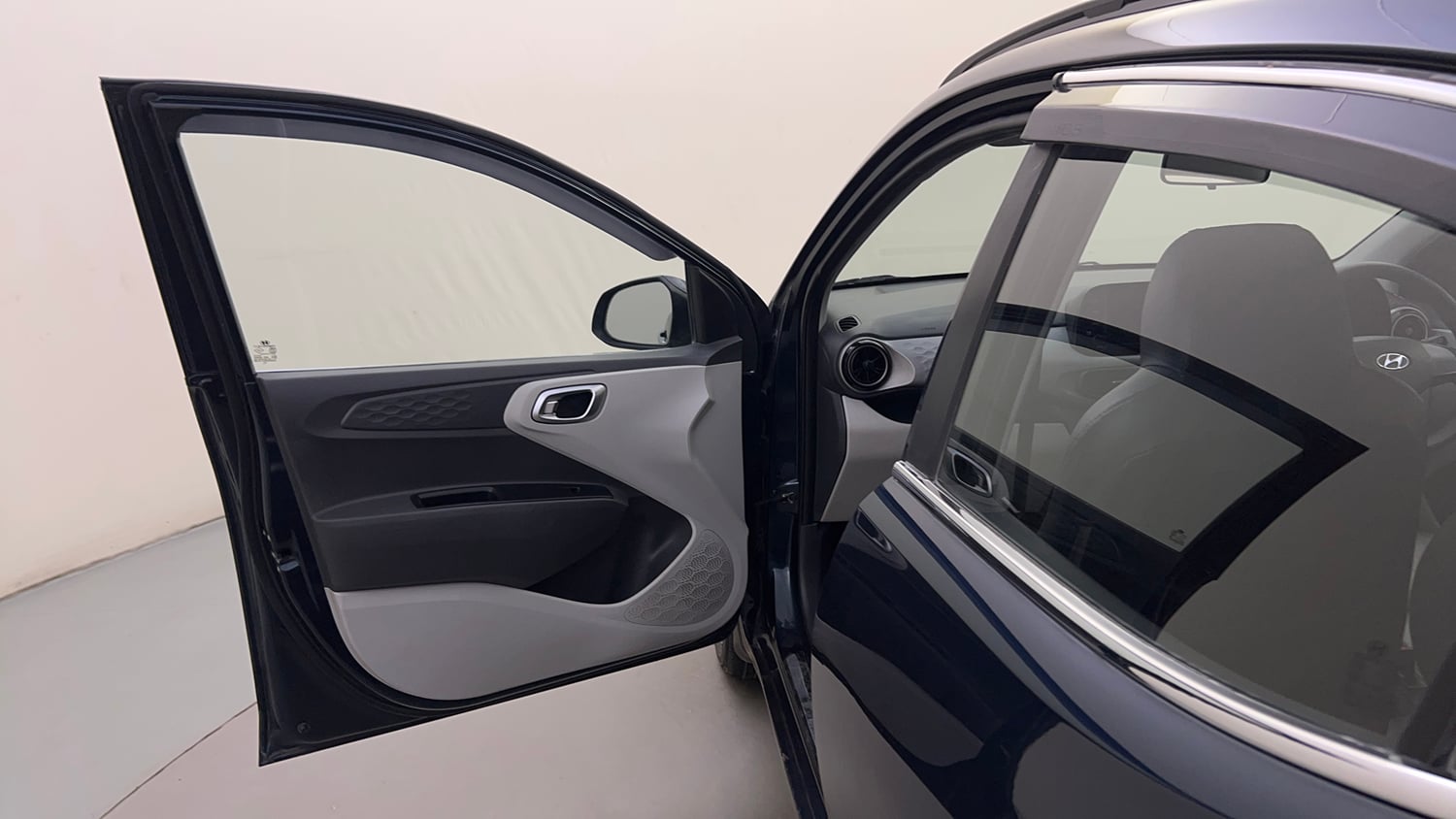 Used 2021 Hyundai Grand i10 Nios Sportz AMT 1.2 Kappa VTVT Petrol Automatic interior LEFT FRONT DOOR OPEN VIEW