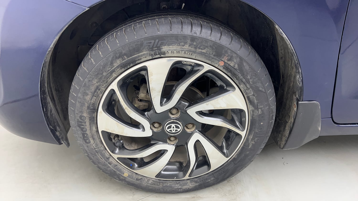 Used 2019 Toyota Glanza G Petrol Manual tyres LEFT FRONT TYRE RIM VIEW