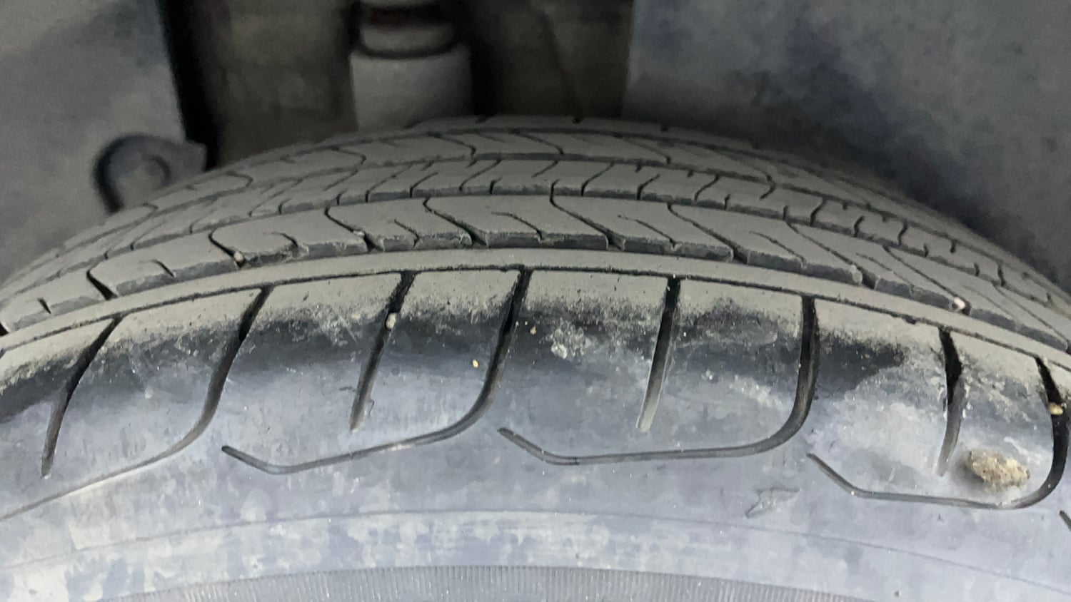 Used 2019 kia Seltos GTX DCT 1.4 Petrol Automatic tyres RIGHT REAR TYRE TREAD VIEW