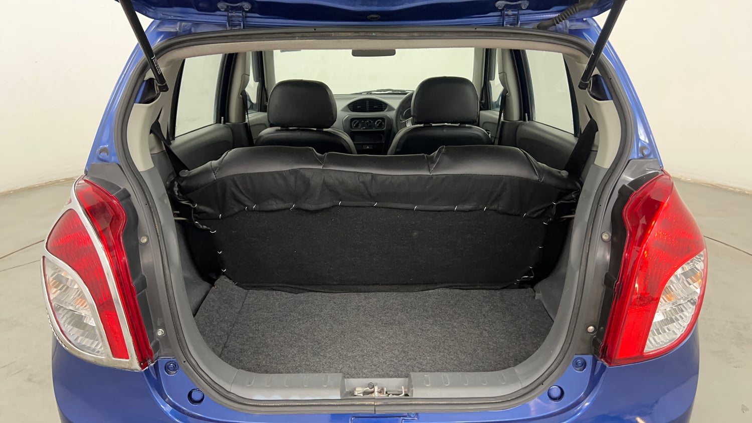 Used 2016 Maruti Suzuki Alto 800 Lxi Petrol Manual interior DICKY INSIDE VIEW