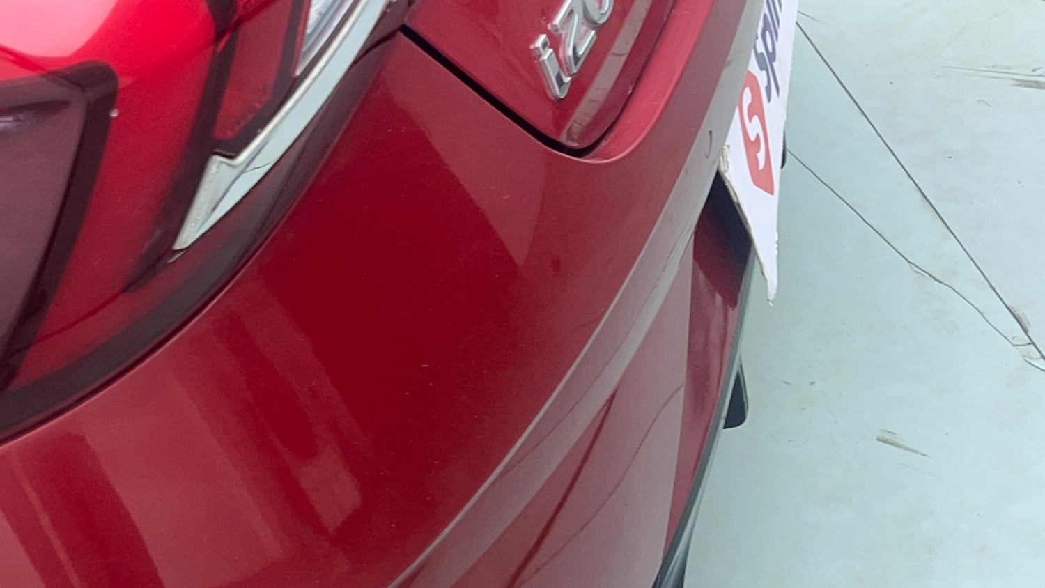 Used 2021 Hyundai i20 Asta 1.2 IVT Petrol Automatic dents MINOR SCRATCH