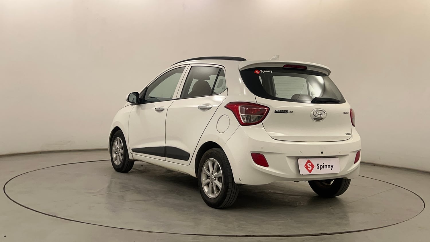 Used 2015 Hyundai Grand i10 Asta AT 1.2 Kappa VTVT Petrol Automatic exterior LEFT REAR CORNER VIEW